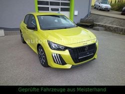 Gelb Gebraucht 2024 Peugeot 208 Active Kleinwagen | 15.950 € (Guter Preis)