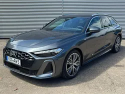 Grau Gebraucht 2025 Audi A5 S-Line Coupé | 57.950 € (Guter Preis)