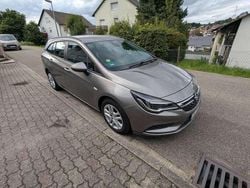 Grau Gebraucht 2018 Opel Astra Business Kombi | 8.500 € (Fairer Preis)