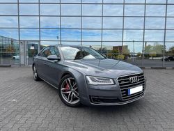 Grau Gebraucht 2014 Audi A8 Business Limousine | 20.900 € (Etwas zu teuer)