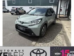 Grün Gebraucht 2025 Toyota Aygo Kleinwagen | 19.990 € (Teuer)