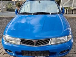 Blau Gebraucht 1999 Mitsubishi Carisma Kombi | 4.200 €