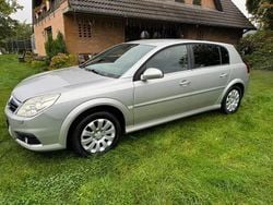 Silber Gebraucht 2005 Opel Signum Edition Kleinwagen | 2.250 € (Fairer Preis)