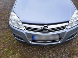 Gebraucht 2009 Opel Astra Limousine | 2.100 € (Teuer)