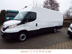 Weiß Gebraucht 2021 Iveco Daily Limousine | 15.351 € (Guter Preis)