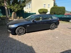 Blau Gebraucht 2012 BMW 530 Comfort Edition Kombi | 10.300 € (Guter Preis)