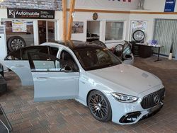 Grau Gebraucht 2025 Mercedes S63 AMG AMG Limousine | 249.990 €