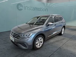 Grau Gebraucht 2024 VW Tiguan Allspace Life SUV | 37.880 € (Guter Preis)