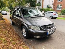 Grau Gebraucht 2003 Chrysler Grand Voyager Van / Kleinbus | 1.590 € (Superpreis)