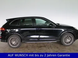 Schwarz Gebraucht 2017 Porsche Cayenne Platinum Edition SUV | 33.990 € (Fairer Preis)