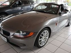 Grau Gebraucht 2005 BMW Z4 Sport Line Cabrio | 13.910 € (Teuer)