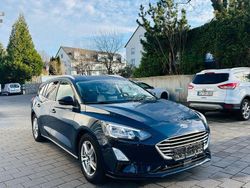 Blau Gebraucht 2020 Ford Focus Cool & Connect Limousine | 15.900 € (Guter Preis)