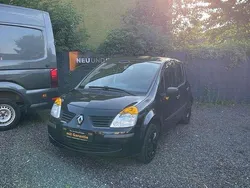Schwarz Gebraucht 2004 Renault Modus Van / Kleinbus | 2.699 € (Teuer)