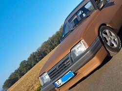 Braun Gebraucht 1988 Opel Ascona Limousine | 6.200 €