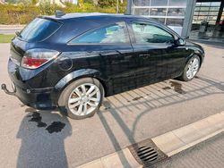 Schwarz Gebraucht 2009 Opel Astra GTC Kleinwagen | 2.900 €
