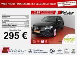 Deep black perleffekt (metallic) Gebraucht 2024 VW Tiguan Allspace Life SUV | 33.949 € (Superpreis)