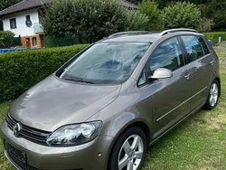 Braun Gebraucht 2011 VW Golf Plus Comfortline Van / Kleinbus | 8.500 € (Fairer Preis)