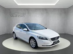 Weiß Gebraucht 2012 Volvo V40 Summum Kombi | 9.790 € (Guter Preis)