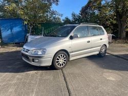 Silber Gebraucht 2002 Mitsubishi Space Star Van / Kleinbus | 999 € (Guter Preis)