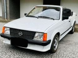 Weiß Gebraucht 1982 Opel Kadett Cabrio | 4.480 €