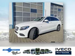 Weiß Gebraucht 2017 Mercedes C350e Avantgarde Kombi | 19.028 € (Etwas zu teuer)
