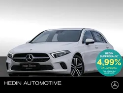 Weiß Gebraucht 2022 Mercedes A180 Progressive Limousine | 24.880 € (Fairer Preis)