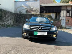 Schwarz Gebraucht 2008 Mercedes 320 Kombi | 5.900 €
