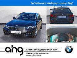 Grau Gebraucht 2022 BMW 530 Kombi | 34.250 € (Guter Preis)