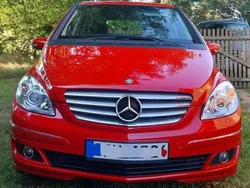 Rot Gebraucht 2005 Mercedes B170 Van / Kleinbus | 4.400 € (Guter Preis)