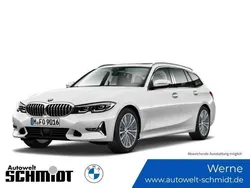 Weiß Gebraucht 2020 BMW 330 Luxury Line Kombi | 34.090 € (Etwas zu teuer)