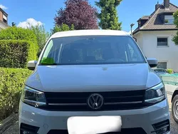 Weiß Gebraucht 2017 VW Caddy Trendline Van / Kleinbus | 16.000 € (Etwas zu teuer)