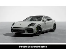 Weiß Gebraucht 2024 Porsche Panamera Turbo E-Hybrid Limousine | 166.150 €