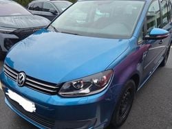 Blau Gebraucht 2015 VW Touran Trendline Van / Kleinbus | 9.900 € (Superpreis)