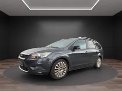 Grau Gebraucht 2010 Ford Focus Titanium Kombi | 1.990 € (Fairer Preis)