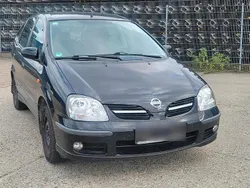 Schwarz Gebraucht 2006 Nissan Almera Tino Van / Kleinbus | 800 € (Guter Preis)