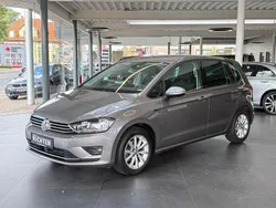 Grau Gebraucht 2015 VW Golf Sportsvan LOUNGE Van / Kleinbus | 9.950 € (Guter Preis)
