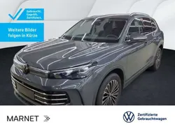 Grau Gebraucht 2024 VW Tiguan Elegance SUV | 37.930 € (Fairer Preis)