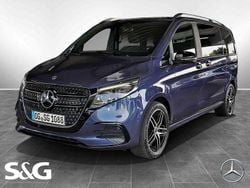 Blau Gebraucht 2024 Mercedes V300 AMG Van / Kleinbus | 79.899 € (Guter Preis)
