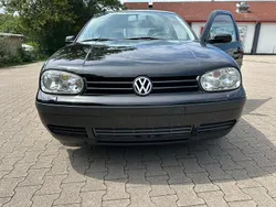 Schwarz Gebraucht 2001 VW Golf IV Kleinwagen | 3.000 € (Teuer)