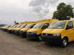 Gelb Gebraucht 2012 VW T5 Van | 15.113 € (Teuer)