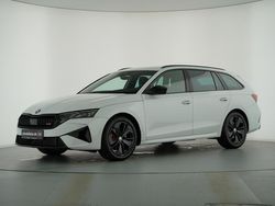 Weiss Gebraucht 2024 Skoda Octavia RS Kombi | 38.450 € (Guter Preis)