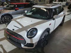 Weiß Gebraucht 2023 Mini John Cooper Works Clubman Kombi | 42.370 € (Etwas zu teuer)