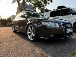 Grau Gebraucht 2007 Audi A4 S-Line Kombi | 7.899 €