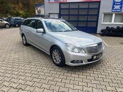 Iridiumsilber Gebraucht 2011 Mercedes E220 Kombi | 12.400 € (Fairer Preis)