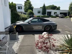 Porsche 911 Carrera 4 GTS