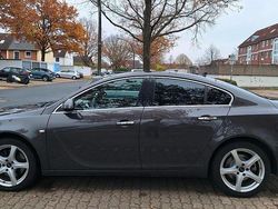 Grau Gebraucht 2015 Opel Insignia Business Innovation Limousine | 11.300 € (Fairer Preis)