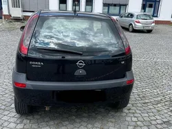 Schwarz Gebraucht 2003 Opel Corsa Kleinwagen | 1.000 € (Fairer Preis)
