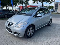 Silber Gebraucht 2010 Mercedes A180 Avantgarde Kleinwagen | 2.490 € (Fairer Preis)