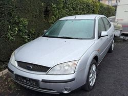 Grau Gebraucht 2001 Ford Mondeo Limousine | 1.500 € (Guter Preis)