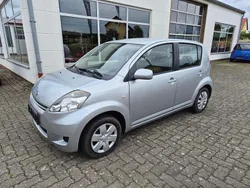 Silber Gebraucht 2007 Daihatsu Sirion Kleinwagen | 800 € (Etwas zu teuer)
